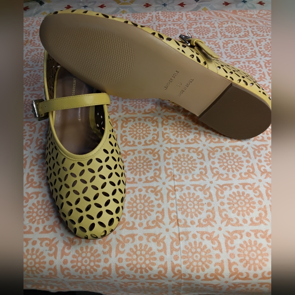 Anthropologie Yellow Cutout Flats """No Box""" - Picture 2 of 7